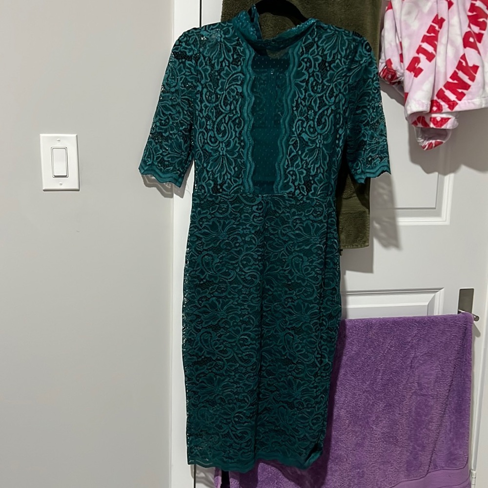 green dress from express